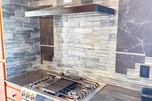 3126 Alameda St, Medford, OR 97504 - Photo 5