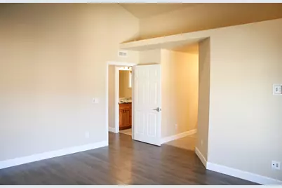 237 Willow Way, Talent, OR 97540 - Photo 13