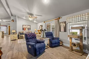 366 Marian Ave, Central Point, OR 97502 - Photo 23