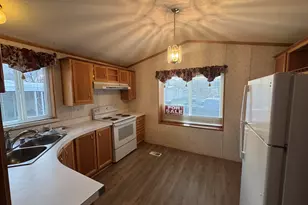 205 SE Lynn Blvd, Prineville, OR 97754 - Photo 5