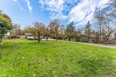 1848 Cloverlawn Drive, Grants Pass, OR 97527 - Photo 21