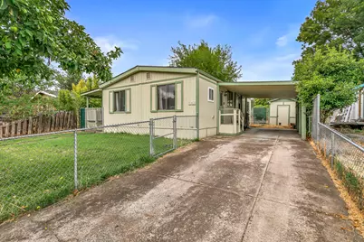 558 Meadow Lane, Eagle Point, OR 97524 - Photo 1