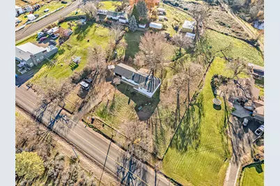 885 Mountain View Drive, Eagle Point, OR 97524 - Photo 45