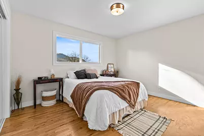 885 Mountain View Drive, Eagle Point, OR 97524 - Photo 29