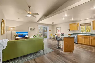 1141 Brookdale Ave, Medford, OR 97504 - Photo 7