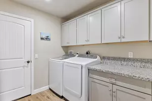 371 Cedar Ridge Dr, Cave Junction, OR 97523 - Photo 25