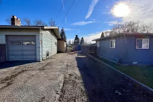 5700 Schiesel Ave, Klamath Falls, OR 97603 - Photo 3