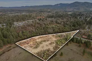 620 W River St, Cave Junction, OR 97523 - Photo 1