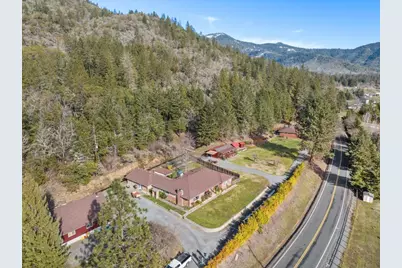 7420 N Applegate Road, Grants Pass, OR 97527 - Photo 3