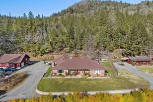 7420 N Applegate Rd, Grants Pass, OR 97527 - Photo 13