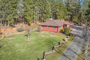 7420 N Applegate Rd, Grants Pass, OR 97527 - Photo 7