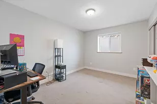 541 SW 3rd St, Madras, OR 97741 - Photo 13