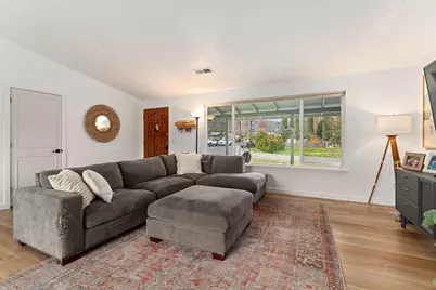 1949 Haviland Drive, Grants Pass, OR 97527 - Photo 11