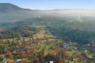 1360 Oxyoke Rd, Grants Pass, OR 97526 - Photo 53