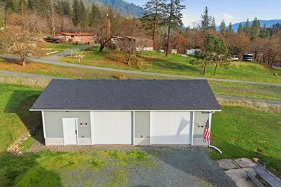 1360 Oxyoke Road, Grants Pass, OR 97526 - Photo 39