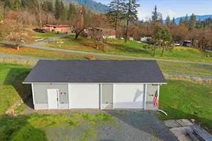 1360 Oxyoke Rd, Grants Pass, OR 97526 - Photo 39