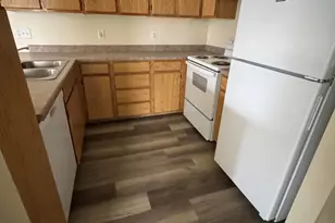 517 Western Ave, Medford, OR 97501 - Photo 7