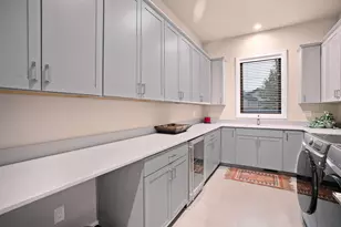 61547 Hosmer Lake Dr, Bend, OR 97702 - Photo 25