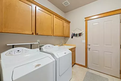 3864 Crystal Springs Drive, Medford, OR 97504 - Photo 25