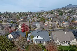 3864 Crystal Springs Dr, Medford, OR 97504 - Photo 35