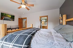 3864 Crystal Springs Dr, Medford, OR 97504 - Photo 15