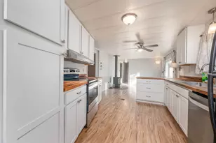 19760 Mahogany St, Bend, OR 97702 - Photo 5