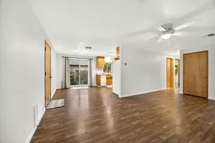 815 SE 11th St, Grants Pass, OR 97526 - Photo 5