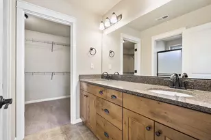 20745 NE Comet Ln, Bend, OR 97701 - Photo 27