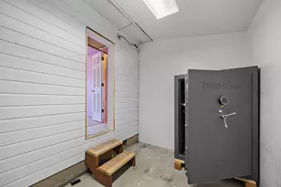 1821 Lancaster Ave, Klamath Falls, OR 97601 - Photo 15