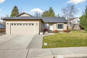 577 C St, Phoenix, OR 97535 - Photo 31