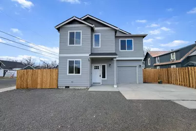 321 NE 6th Street, Prineville, OR 97754 - Photo 1