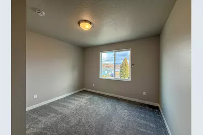 321 NE 6th Street, Prineville, OR 97754 - Photo 11