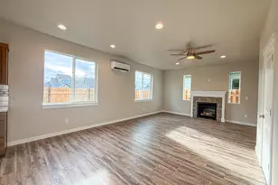 321 NE 6th St, Prineville, OR 97754 - Photo 3