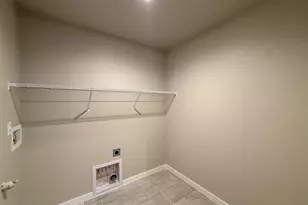 624 NE Court St, Prineville, OR 97754 - Photo 17