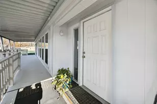 3555 S Pacific Hwy, Medford, OR 97501 - Photo 3