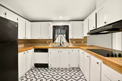 3555 S Pacific Highway #SPC 223, Medford, OR 97501 - Photo 15