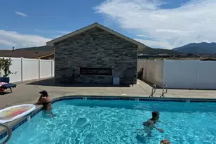 333 Mountain View Dr, Talent, OR 97540 - Photo 17