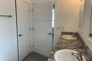 333 Mountain View Dr, Talent, OR 97540 - Photo 21