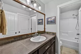 63348 Lamoine Ln, Bend, OR 97701 - Photo 21