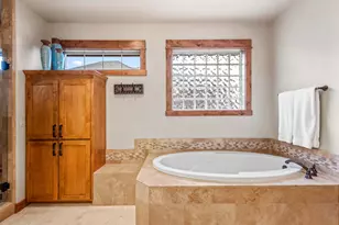 360 Vista Rim Dr, Redmond, OR 97756 - Photo 37