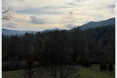 0 E Evans Creek Road #10149531, White City, OR 97503 - Photo 3