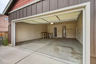 3391 SW Metolius Meadow Ct, Redmond, OR 97756 - Photo 31