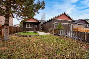 3391 SW Metolius Meadow Ct, Redmond, OR 97756 - Photo 3