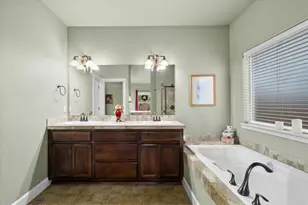 21281 Bellflower Pl, Bend, OR 97702 - Photo 17