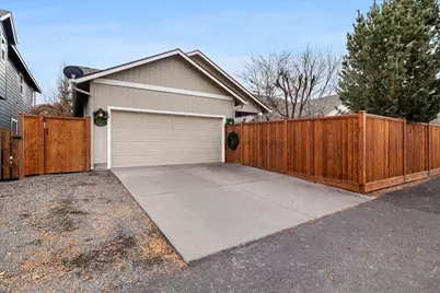 21281 Bellflower Place, Bend, OR 97702 - Photo 33