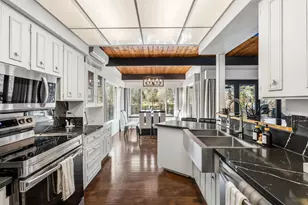 2400 Rogue River Hwy, Gold Hill, OR 97525 - Photo 13