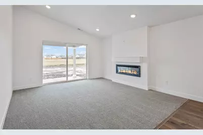 440 NW Monte Vista Avenue #126, Madras, OR 97741 - Photo 5