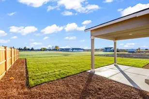 440 NW Monte Vis Ave, Madras, OR 97741 - Photo 25