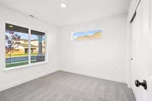 440 NW Monte Vis Ave, Madras, OR 97741 - Photo 5