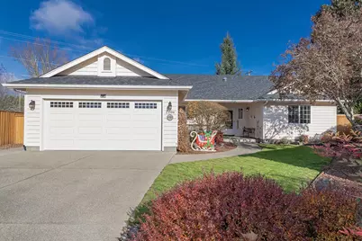 2206 Egret Court, Grants Pass, OR 97526 - Photo 1